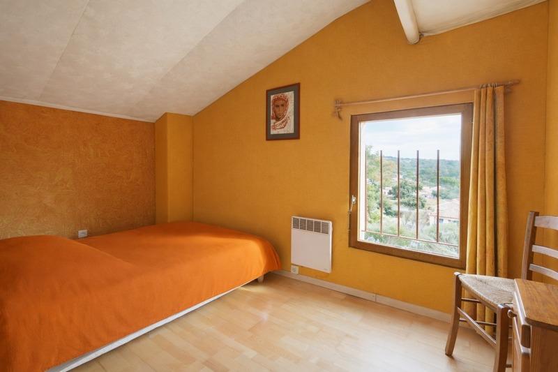 Maison - 190 m² - 9 pièces