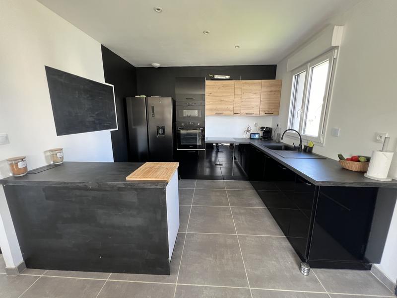 Maison - 90 m² - 3 pièces