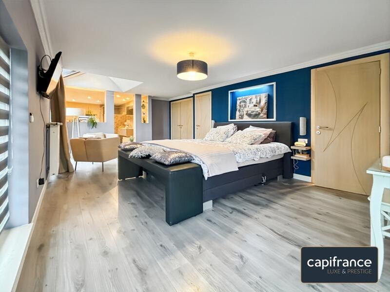 Maison - 230 m² - 7 pièces