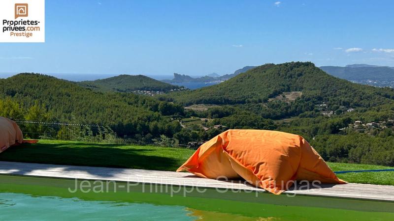 Villa - 162 m² - 6 pièces