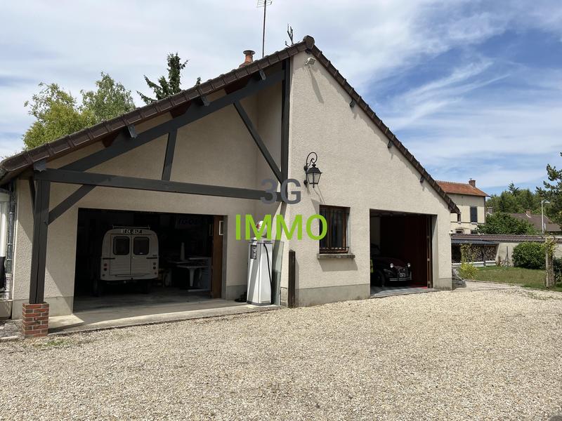 Maison - 255 m² - 9 pièces