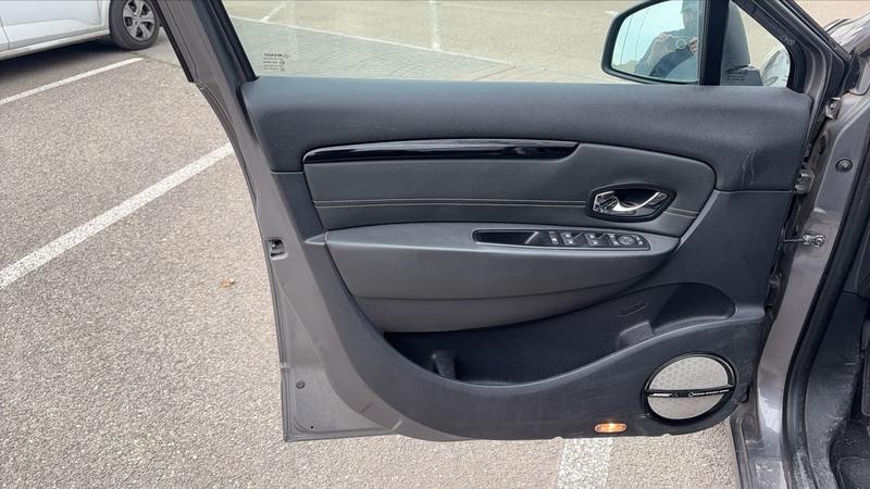 Renault Grand Scénic III 1.2 TCe 130 Energy Bose