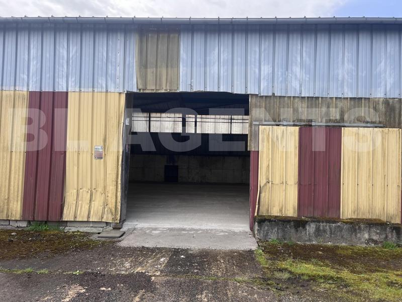 Local d'activités - 670 m² - 3 pièces