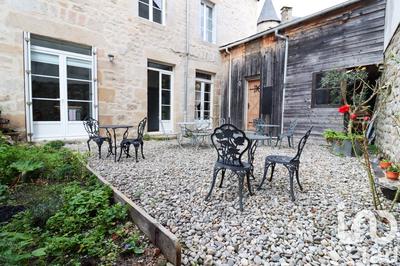 Maison - 291 m² - 13 pièces