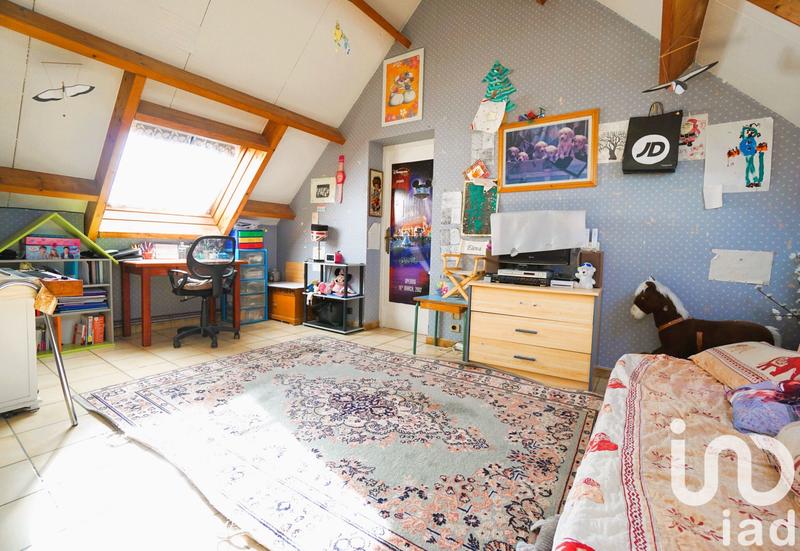 Maison - 200 m² - 8 pièces