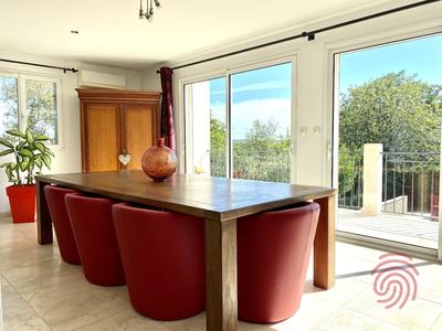 Maison d'architecte - 288 m² - 8 pièces