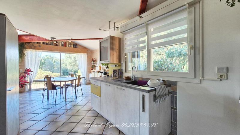 Maison - 140 m² - 5 pièces