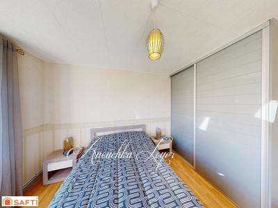 Maison - 280 m² - 9 pièces