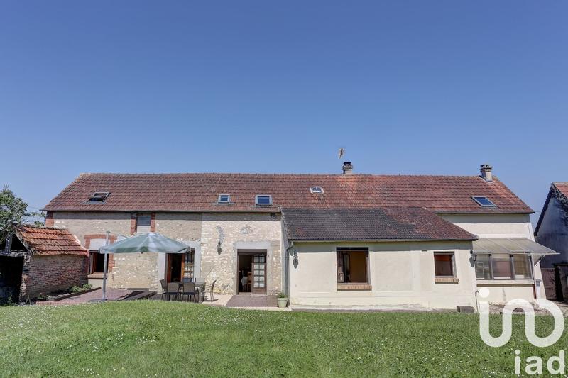 Maison - 205 m² - 6 pièces