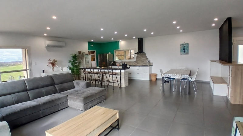 Maison - 142 m² - 5 pièces