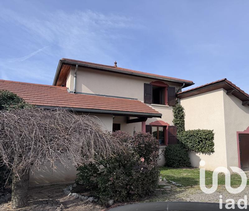 Maison - 276 m² - 8 pièces