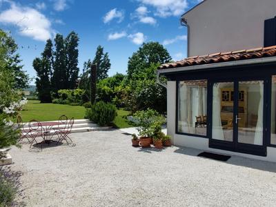 Maison de village - 238 m² - 5 pièces