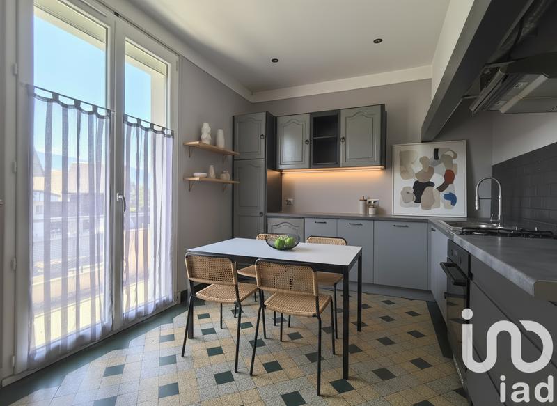 Appartement - 82 m² - 3 pièces