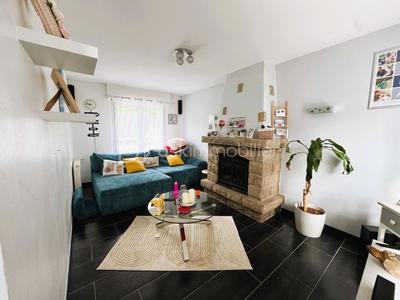 Maison traditionnelle - 86 m² - 5 pièces