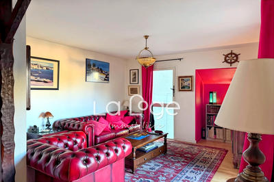 Appartement - 81 m² - 3 pièces