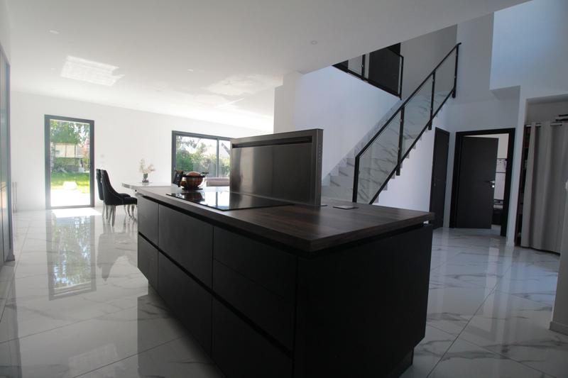 Maison contemporaine - 215 m² - 7 pièces