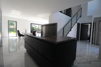 Maison contemporaine - 215 m² - 7 pièces