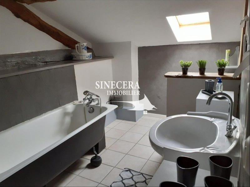 Maison - 200 m² - 5 pièces