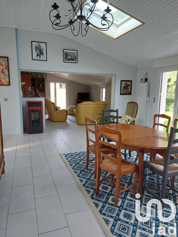 Maison - 166 m² - 6 pièces