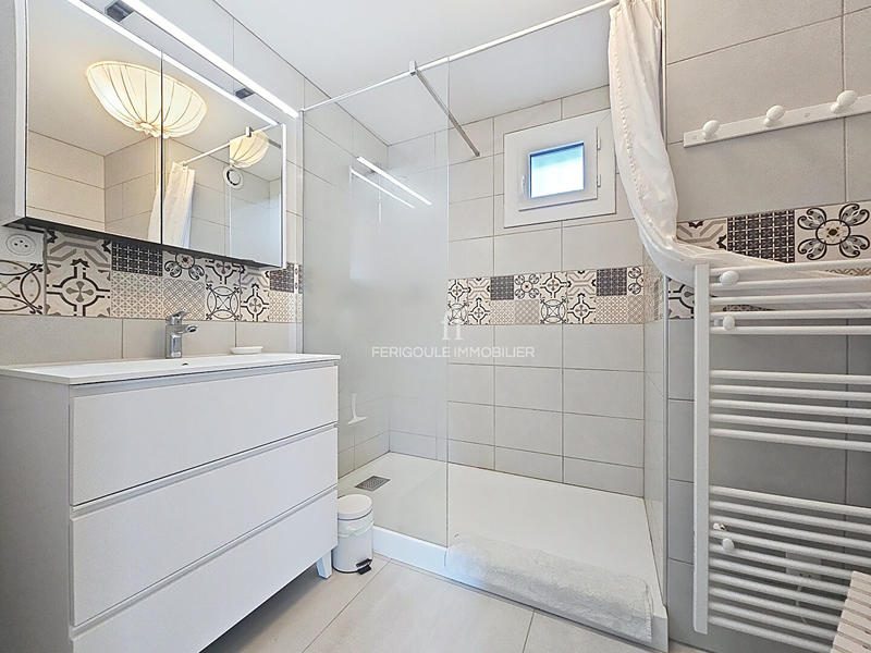 Appartement - 85 m² - 4 pièces