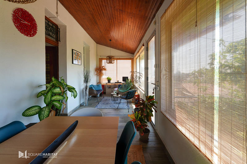 Maison - 95 m² - 5 pièces