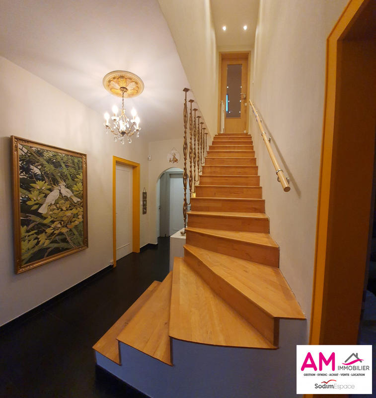 Maison - 155 m² - 6 pièces