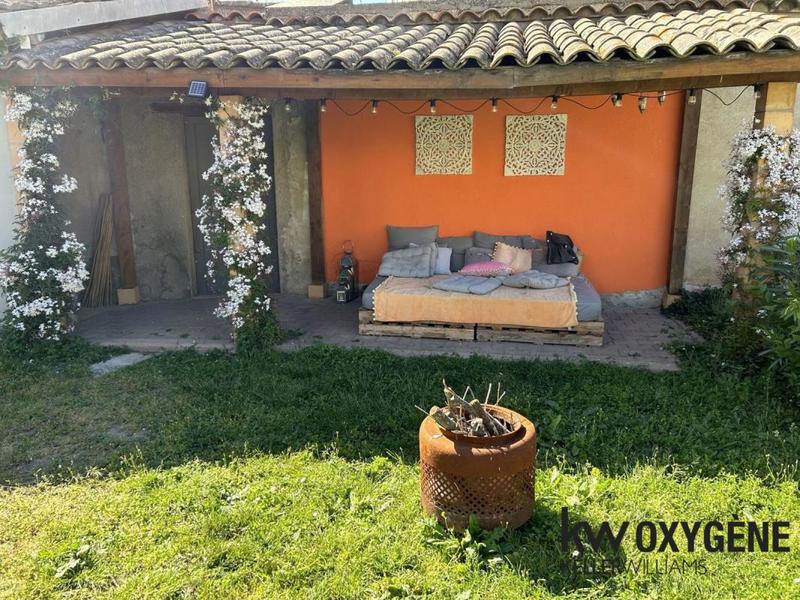 Maison - 220 m² - 6 pièces