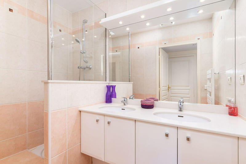 Appartement - 102 m² - 4 pièces