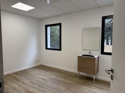 Bureau - 52 m² - 4 pièces