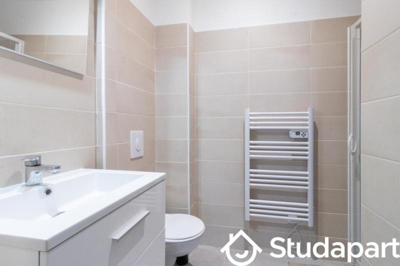 Chambre - 16 m² - 1 pièce