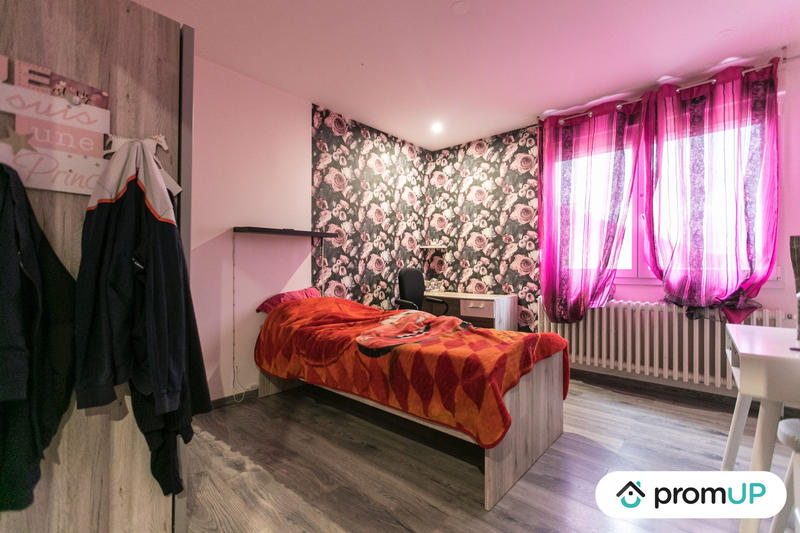 Maison contemporaine - 314 m² - 9 pièces