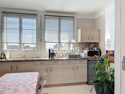 Appartement - 133 m² - 5 pièces