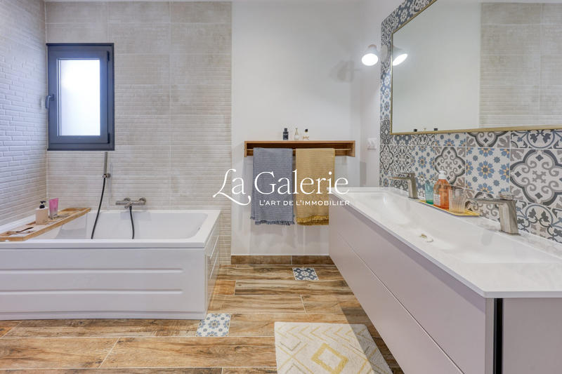 Villa - 143 m² - 5 pièces