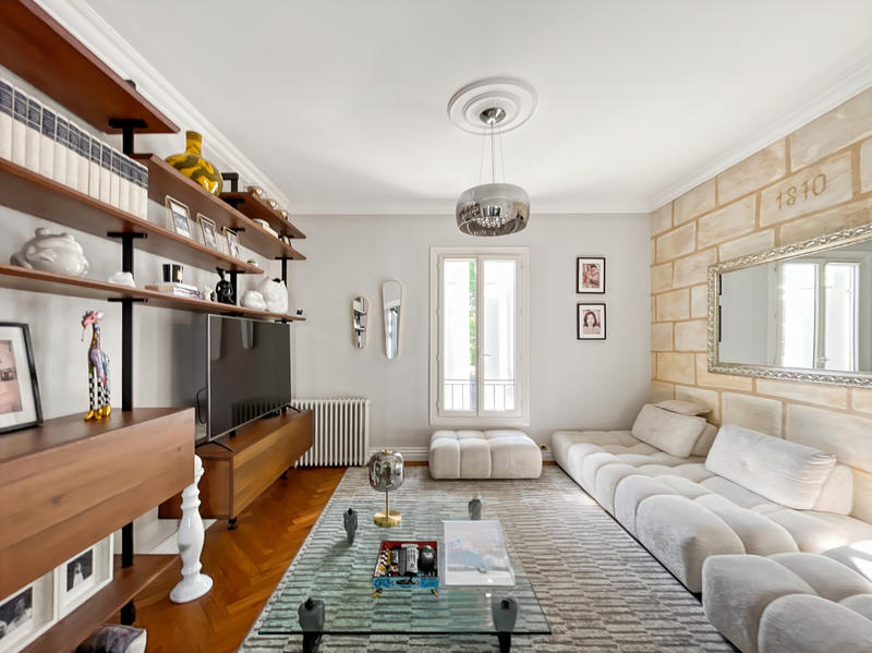 Maison - 215 m² - 8 pièces