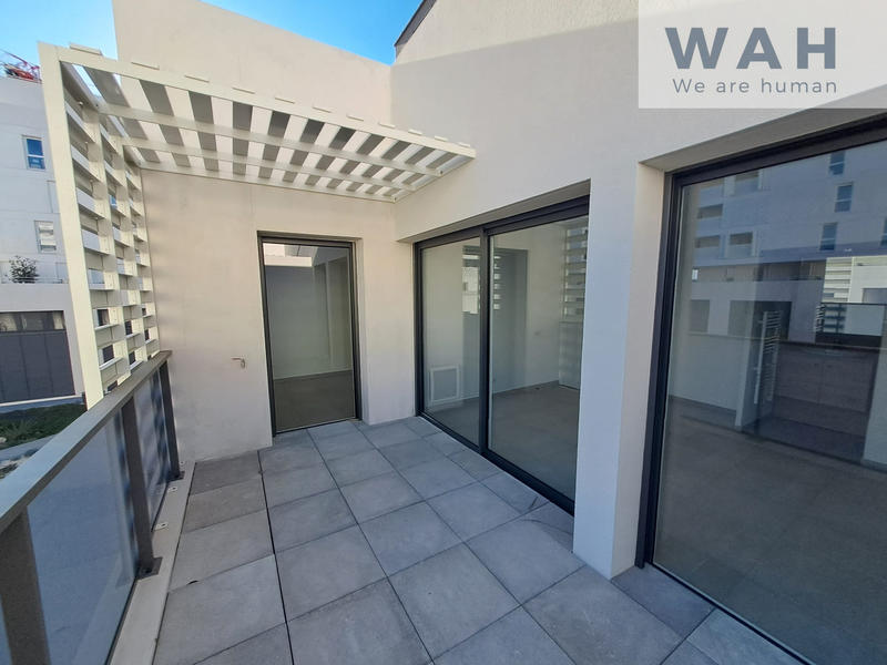 Appartement - 90 m² - 4 pièces