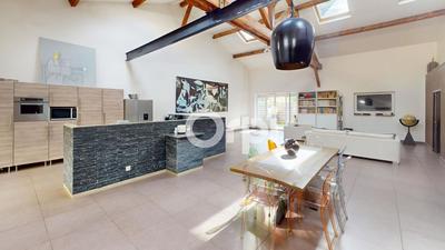 Maison - 175 m² - 6 pièces