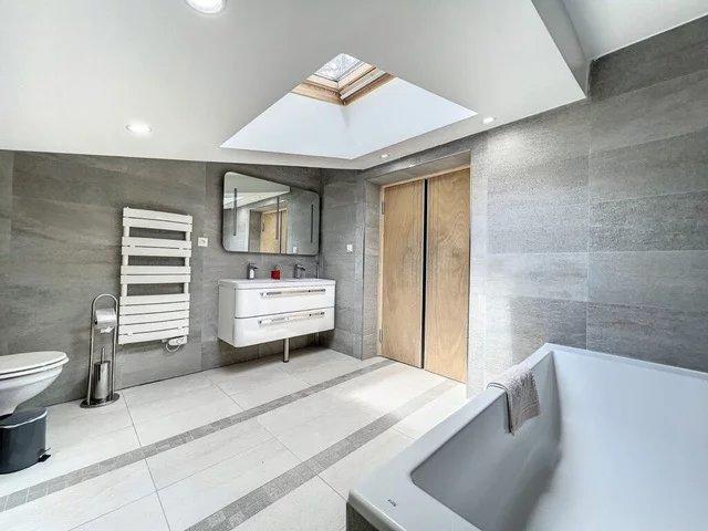 Châlet - 200 m² - 6 pièces