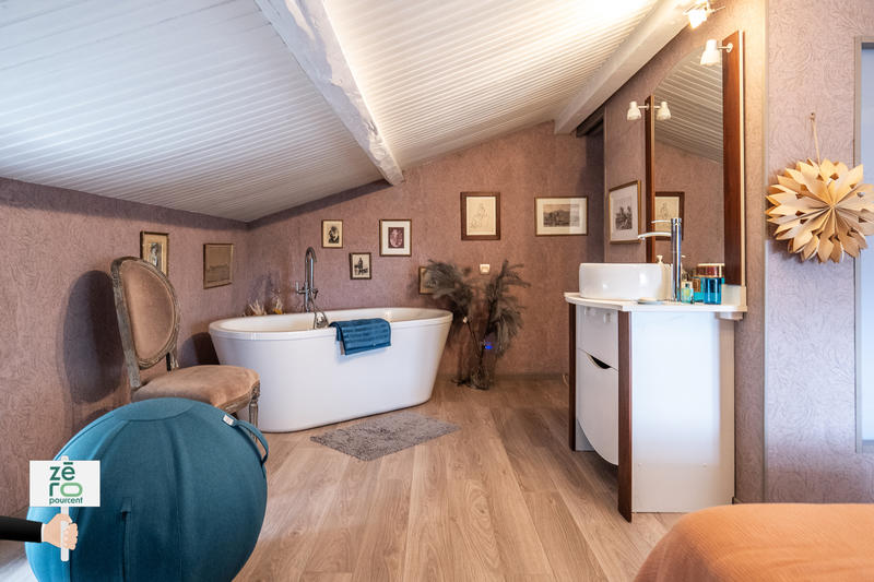 Maison - 143 m² - 5 pièces