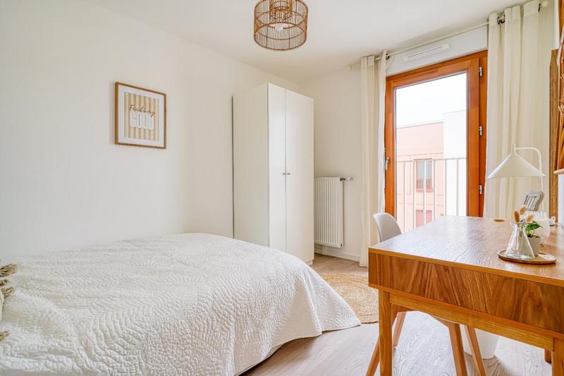 Chambre - 9 m² - 1 pièce