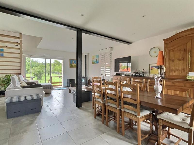 Maison - 138 m² - 5 pièces