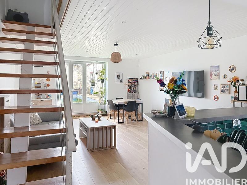 Maison - 90 m² - 3 pièces