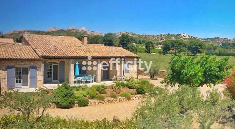 Mas - 200 m² - 6 pièces