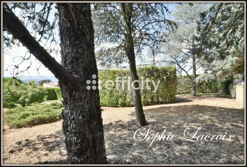 Maison - 93 m² - 5 pièces