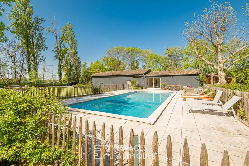 Maison en pierre - 332 m² - 10 pièces