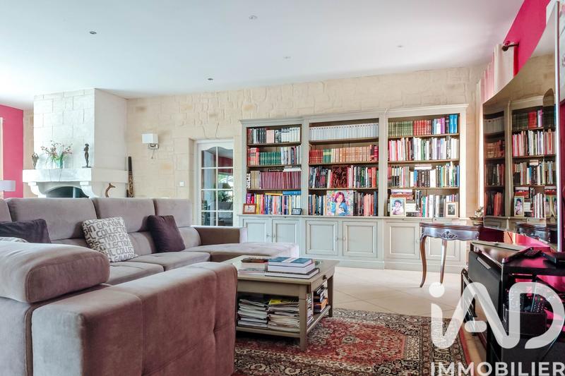 Maison - 358 m² - 8 pièces