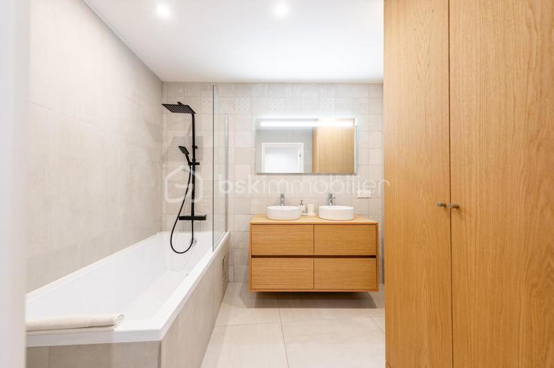 Duplex - 127 m² - 6 pièces