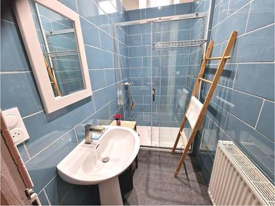 Appartement - 90 m² - 4 pièces