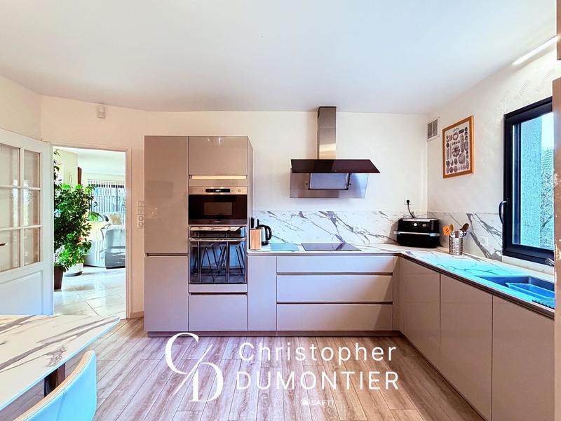 Maison - 170 m² - 7 pièces