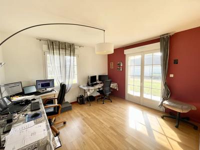 Maison - 230 m² - 7 pièces