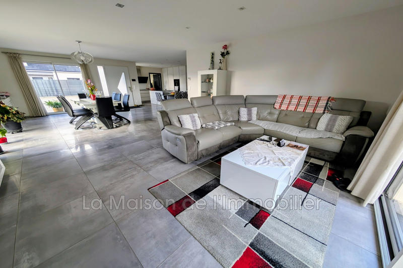 Pavillon - 138 m² - 5 pièces